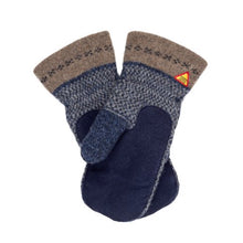 Load image into Gallery viewer, Skaftö Pattern Suede Palm Swedish Mittens