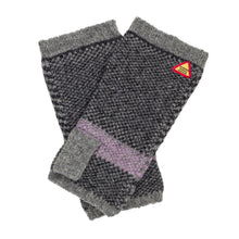 Load image into Gallery viewer, Fager Pattern Swedish Wrist Warmers