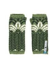 Load image into Gallery viewer, Fager Pattern Swedish Wrist Warmers